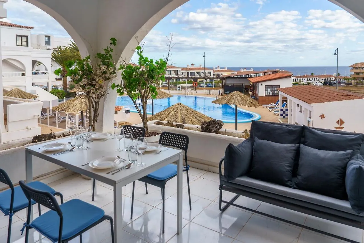Contacten van Aitana - 3 Pools, Fibre Net, Ocean View